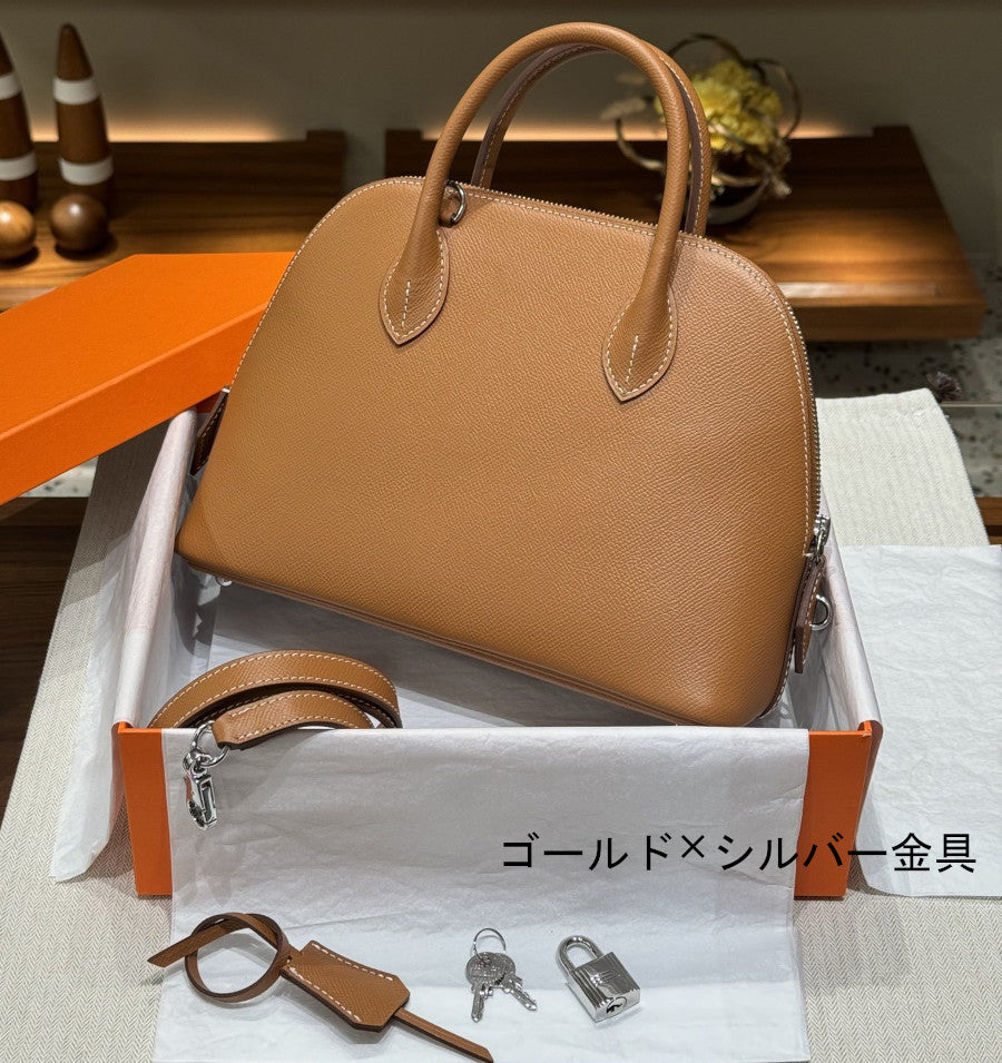 本革ブガッティハンドバッグ エトゥープ 黒 ゴールド 25cm ボリード風 エプソン風
