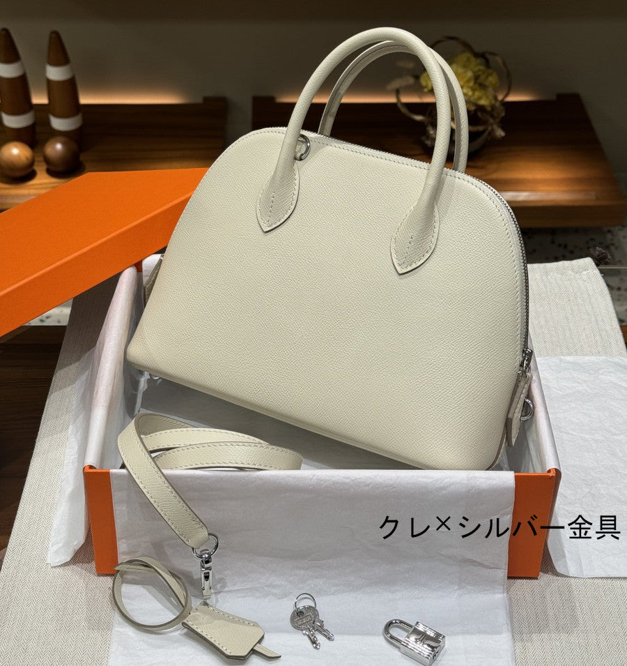 本革ブガッティハンドバッグ エトゥープ 黒 ゴールド 25cm ボリード風 エプソン風