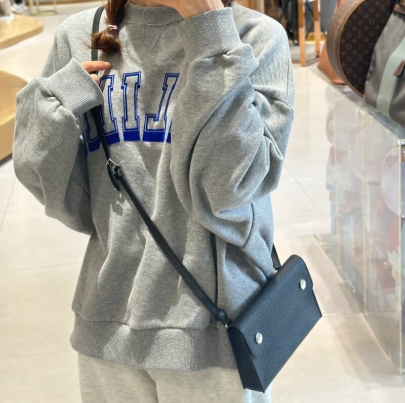 本革ショルダーバッグ ショルダーポシェット エトゥープ 白 茶