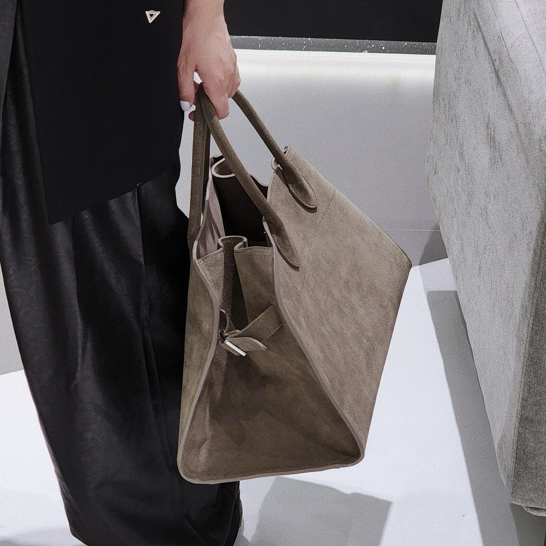 サイドベルト本革トートバッグ 10 12インチ スエード 2wayタイプバック ブラック トープ エクリュ