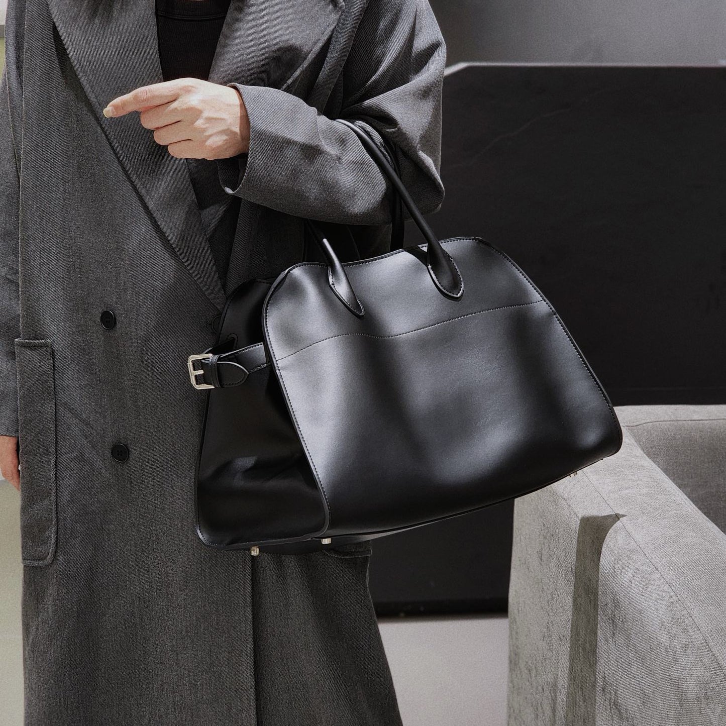 サイドベルト本革トートバッグ 10 12インチ スエード 2wayタイプバック ブラック トープ エクリュ