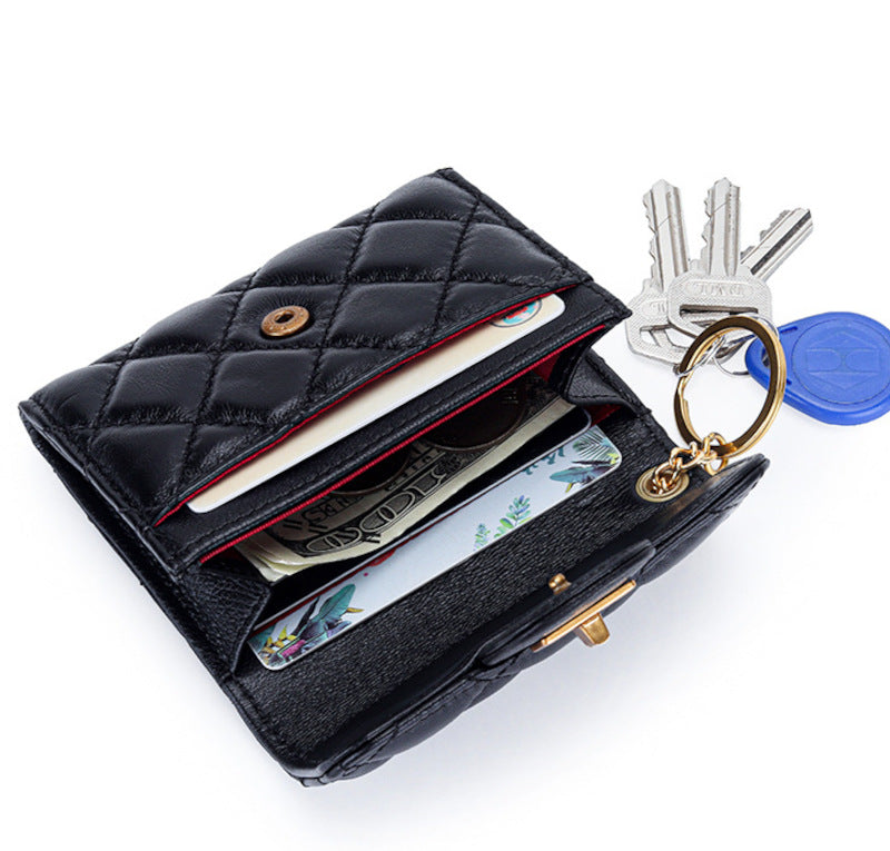 羊革財布 ラムスキン財布 マトラッセ財布 本革二つ折り財布 キーチェーン付 本革小銭入れ 黒 ピンク ベージュ ネイビー