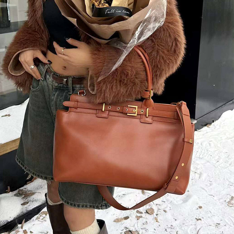 本革トートバッグ 2wayタイプバック ブラック グレー 白 黒茶 ベージュ