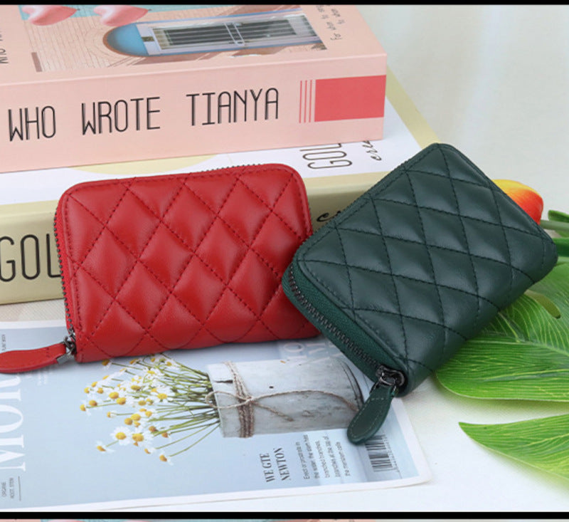 羊革財布 ラムスキン財布 マトラッセ財布 本革二つ折り財布 ラウンドファスナー 黒 グリーン ピンク ベージュ