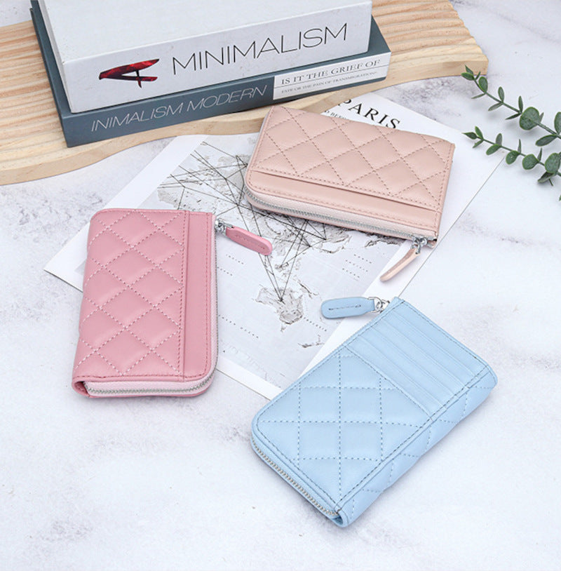 羊革財布 ラムスキン財布 マトラッセ財布 本革二つ折り財布 ラウンドファスナー 黒 ピンク ベージュ ネイビー