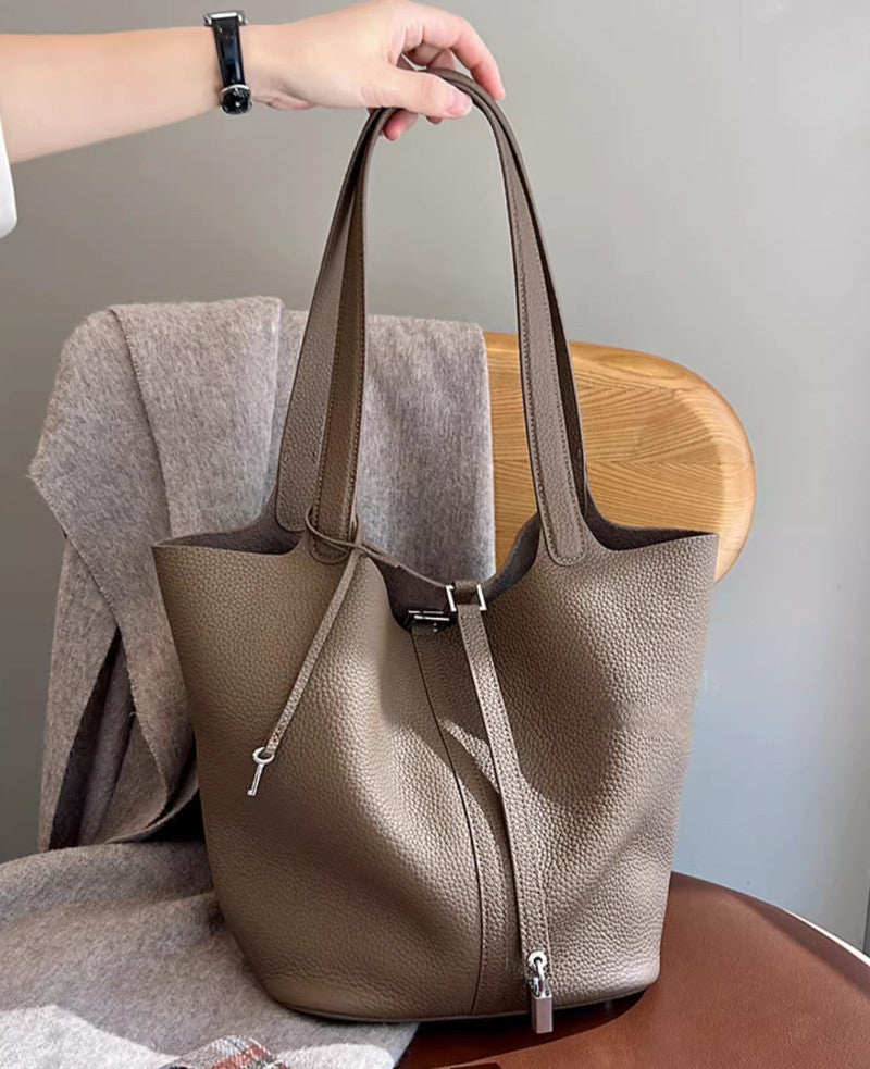 キューブバッグ 本革  ショルダーバッグ レディース エトゥープ バイカラー